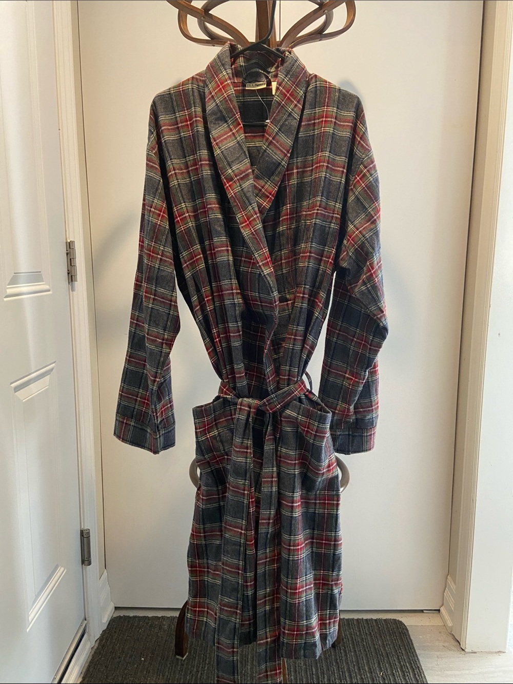 L.L. Bean Mens Scotch Plaid Flannel Housecoat/Robe